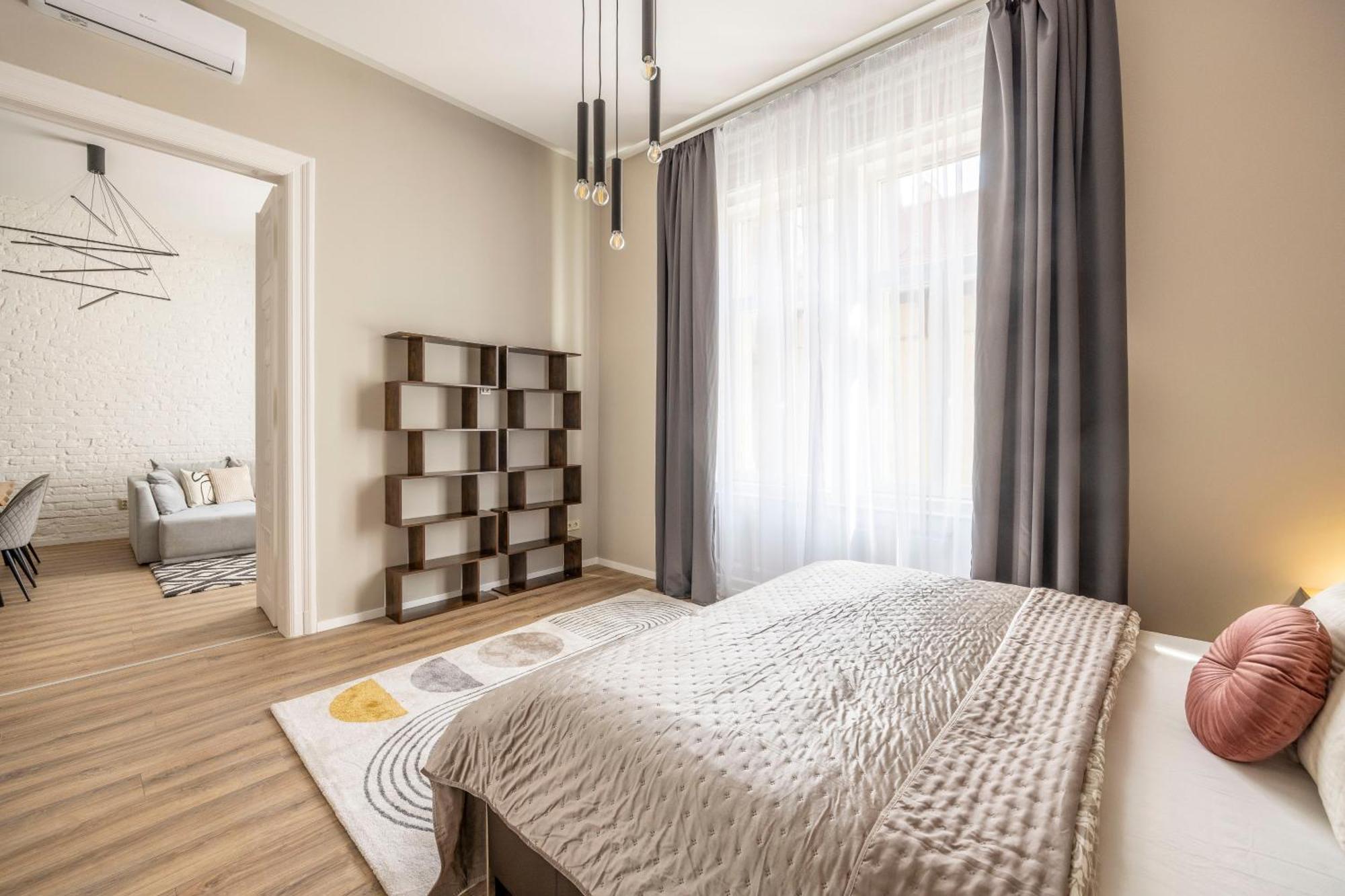 Exclusive Stylish Suite By Prestige Homes Next To The Oktogon Budapest Kültér fotó